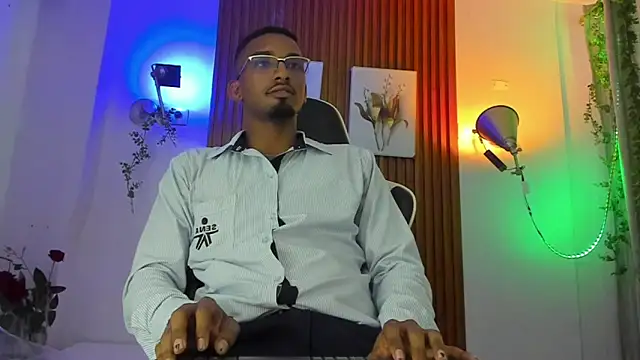 Snapshot of Darwin_mayo chatting on 2, 3, 2026 Darwin mayo online show from 2, 3, 2026