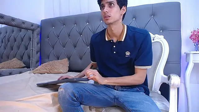 Sebalexis7 online show from 17, 10, 2025