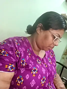 Snapshot of zara-mallus chatting on 15, 9, 2025 zara-mallus online show from 15, 9, 2025