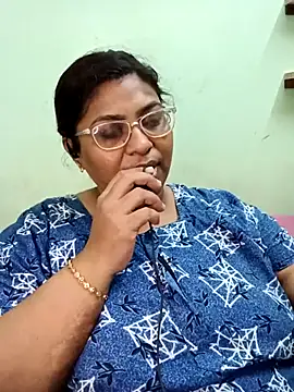 Snapshot of zara-mallus chatting on 23, 9, 2025 zara-mallus online show from 23, 9, 2025