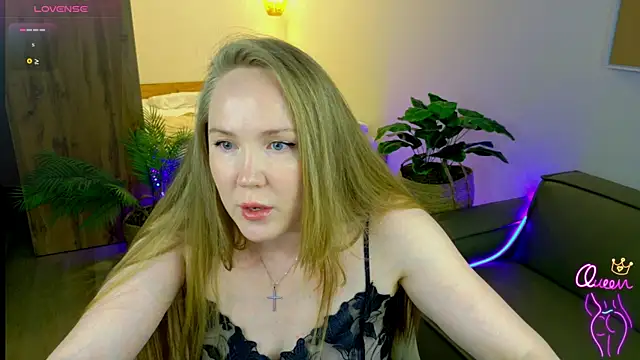 Snapshot of BethSun chatting on 28, 6, 2026 BethSun online show from 28, 6, 2026