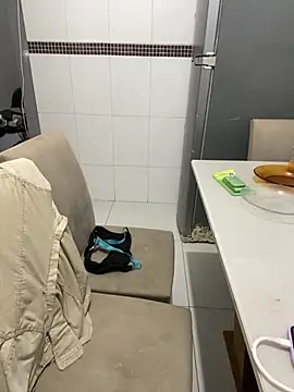 Mirella Oliveira online show from 23, 10, 2025