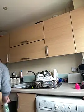 Snapshot of different-strokes chatting on 8, 10, 2025 different-strokes online show from 8, 10, 2025