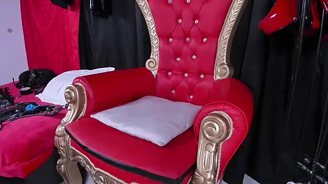 Snapshot of LiliThara chatting on 2, 2, 2026 LiliThara online show from 2, 2, 2026