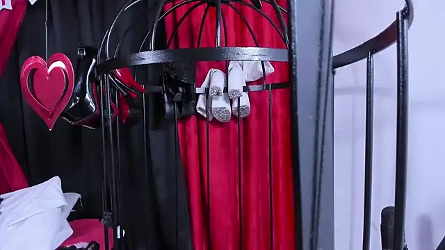 Snapshot of LiliThara chatting on 14, 2, 2026 LiliThara online show from 14, 2, 2026