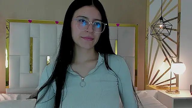 Snapshot of maddy_jaclsonw chatting on 15, 9, 2025 maddy jaclsonw online show from 15, 9, 2025