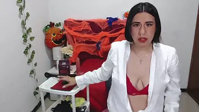 Julieta curvy69 online show from 24, 10, 2025