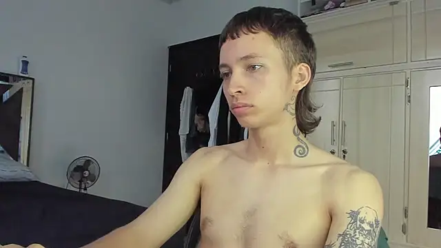 Snapshot of spacehumanz chatting on 8, 1, 2026 spacehumanz online show from 8, 1, 2026