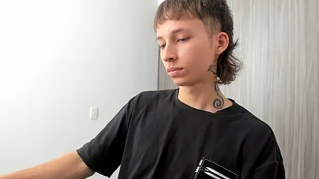 Snapshot of spacehumanz chatting on 25, 2, 2026 spacehumanz online show from 25, 2, 2026