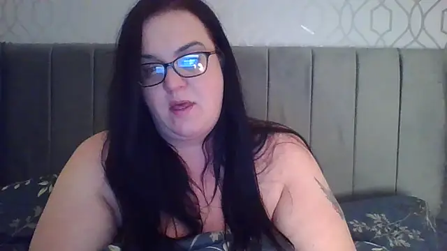 Snapshot of Curvy_OliviaXX chatting on 8, 2, 2026 Curvy OliviaXX online show from 8, 2, 2026