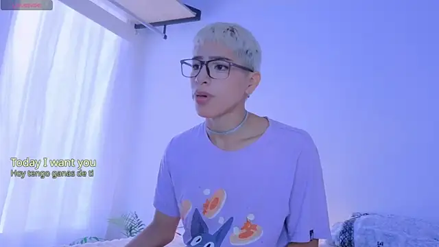 Snapshot of taichi_bluy chatting on 18, 9, 2025 taichi bluy online show from 18, 9, 2025