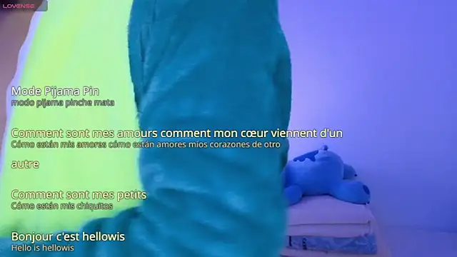 Snapshot of taichi_bluy chatting on 20, 9, 2025 taichi bluy online show from 20, 9, 2025