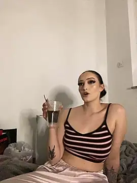 Snapshot of Tijara-im-Pyjama chatting on 18, 11, 2025 Tijara-im-Pyjama online show from 18, 11, 2025