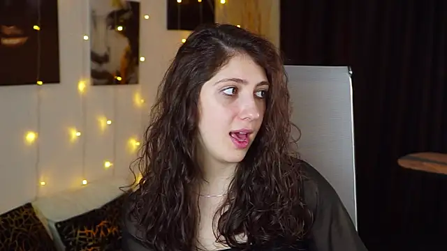 Mary Miiller online show from 27, 11, 2025