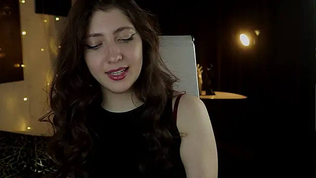 Mary Miiller online show from 4, 3, 2026