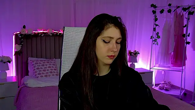 Mary Miiller online show from 6, 3, 2026