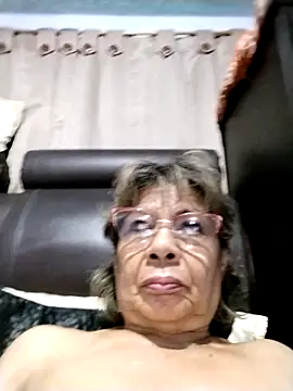 Snapshot of OliviaMorris1 chatting on 25, 5, 2026 OliviaMorris1 online show from 25, 5, 2026
