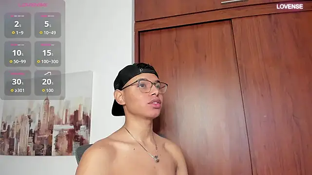 Snapshot of tristan_gold chatting on 16, 9, 2025 tristan gold online show from 16, 9, 2025
