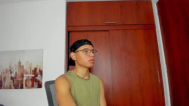 Snapshot of tristan_gold chatting on 30, 9, 2025 tristan gold online show from 30, 9, 2025
