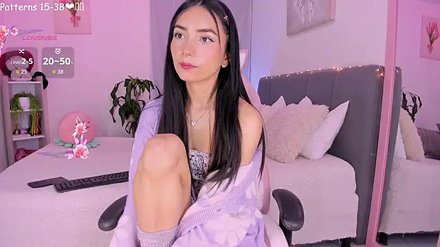 Littlee lollii online show from 3, 2, 2026