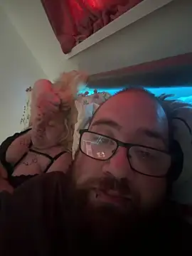 mrandmrsdarkside online show from 10, 4, 2026