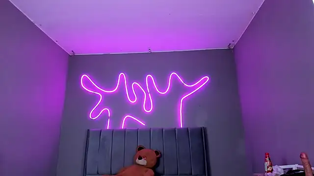 Sabrina bloom online show from 10, 9, 2025