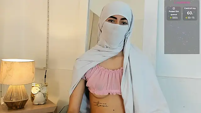 Snapshot of _Zahiira_ chatting on 3, 6, 2026 Zahiira online show from 3, 6, 2026