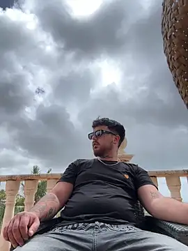 MrSavagexx online show from 18, 4, 2026