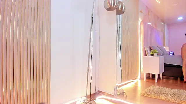Snapshot of SofiaWhites chatting on 17, 4, 2026 SofiaWhites online show from 17, 4, 2026