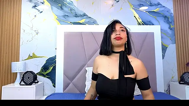 Snapshot of SofiaWhites chatting on 7, 5, 2026 SofiaWhites online show from 7, 5, 2026