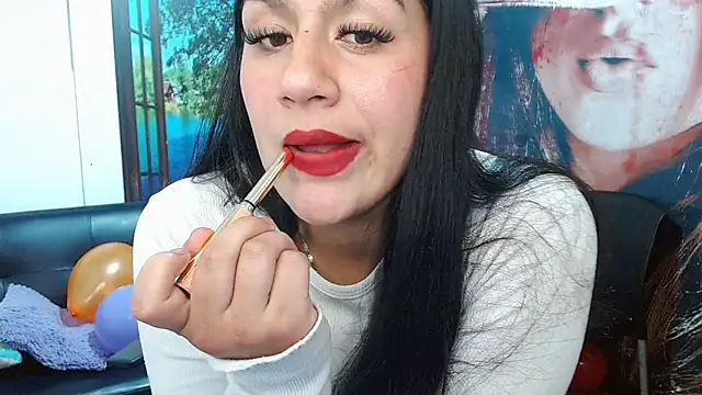 gigi gilt  online show from 29, 3, 2026