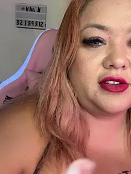 brunettecurves online show from 15, 1, 2026