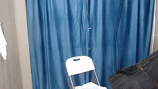 Snapshot of MiyaXo chatting on 18, 9, 2025 MiyaXo online show from 18, 9, 2025