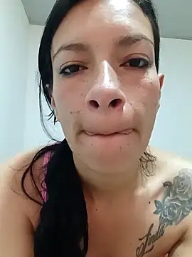 Snapshot of kim_lebanon chatting on 22, 11, 2025 kim lebanon online show from 22, 11, 2025