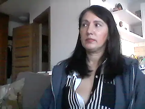 Elena48324 online show from 9, 3, 2026