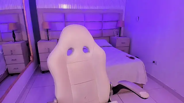 Starbutterflyy  online show from 11, 2, 2026