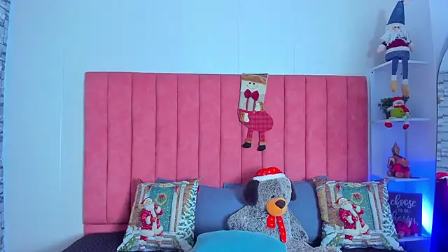 ashley Olsen online show from 26, 11, 2025