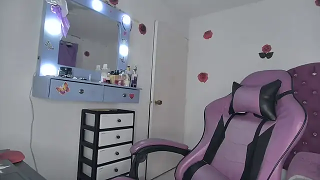 soffy rosses online show from 14, 4, 2026