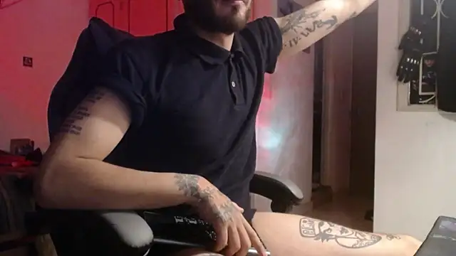 Snapshot of malek_xarx_ chatting on 7, 2, 2026 malek xarx online show from 7, 2, 2026