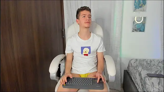 ThiagooJames online show from 4, 10, 2025