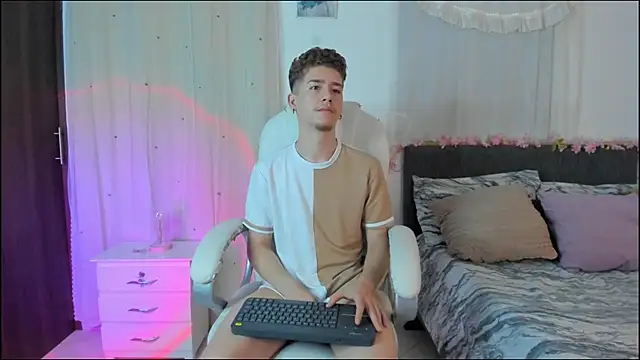 ThiagooJames online show from 16, 12, 2025