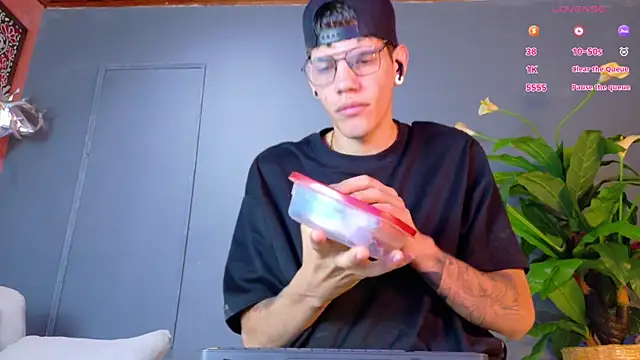 david huge online show from 7, 11, 2025