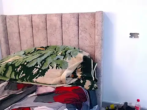 andrewburke06 online show from 7, 4, 2026