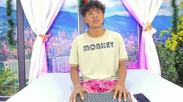 MilthonDelis online show from 5, 12, 2025