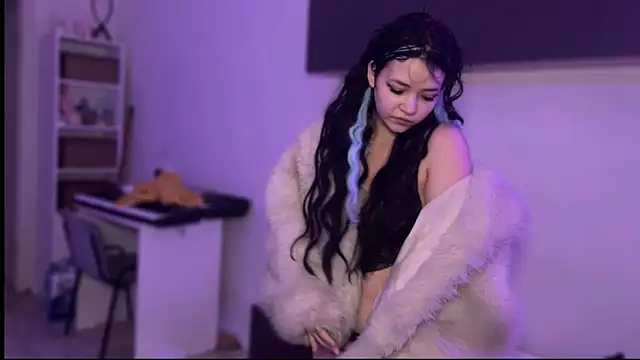 nikoli naw online show from 10, 11, 2025