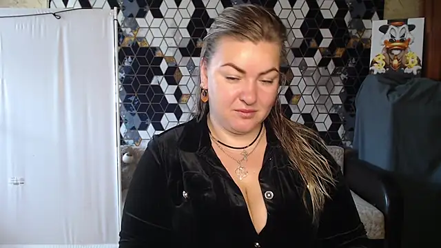 Snapshot of NikaSkylink chatting on 2, 6, 2026 NikaSkylink online show from 2, 6, 2026