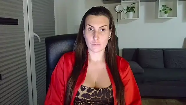 Snapshot of DonnaAmore chatting on 7, 10, 2025 DonnaAmore online show from 7, 10, 2025
