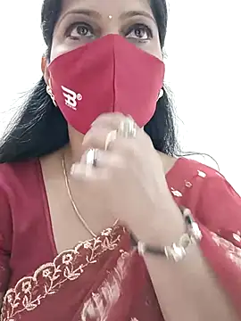 Snapshot of shivani27 chatting on 11, 10, 2025 shivani27 online show from 11, 10, 2025