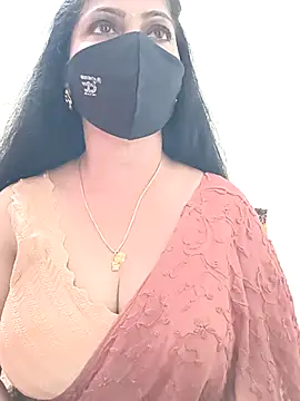 Snapshot of shivani27 chatting on 3, 5, 2026 shivani27 online show from 3, 5, 2026