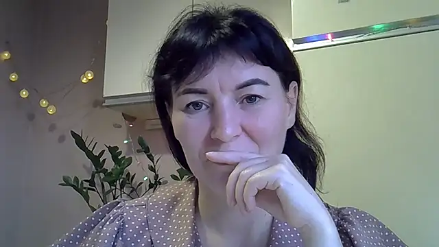 Krystal 82 online show from 26, 9, 2025